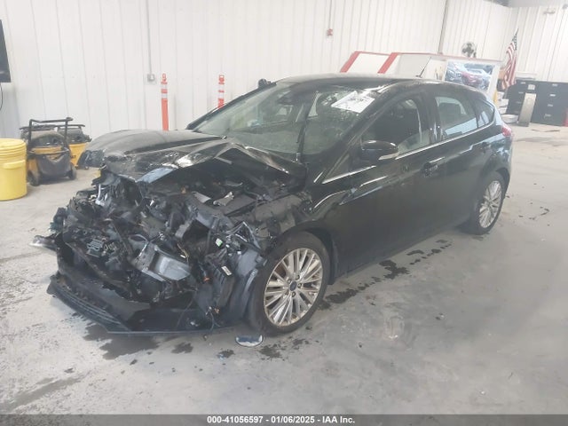 Ford Focus Titanium 2016 1FADP3N2XGL372484 Image 2