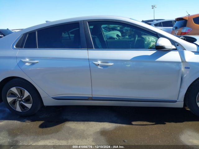 KMHC75LC7HU057842 Hyundai Ioniq Hybrid Sel