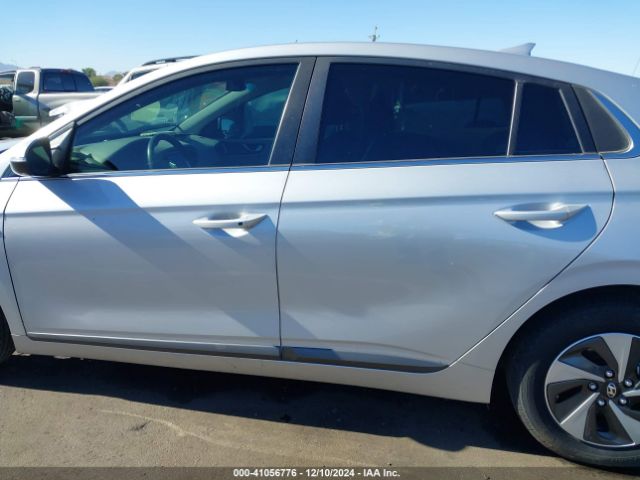 KMHC75LC7HU057842 Hyundai Ioniq Hybrid Sel