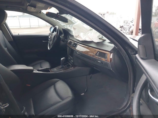 41056859 :رقم المزاد ، WBAVC53527FZ78246 vin ، 2007 Bmw 328i مزاد بيع