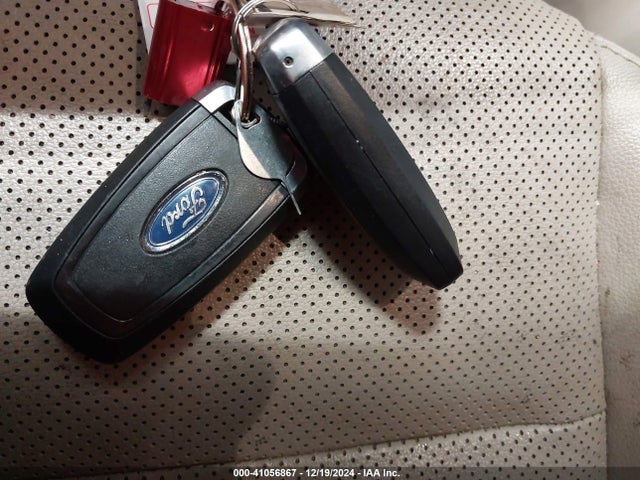 1FMCU9H98MUA25215 Ford ESCAPE SEL