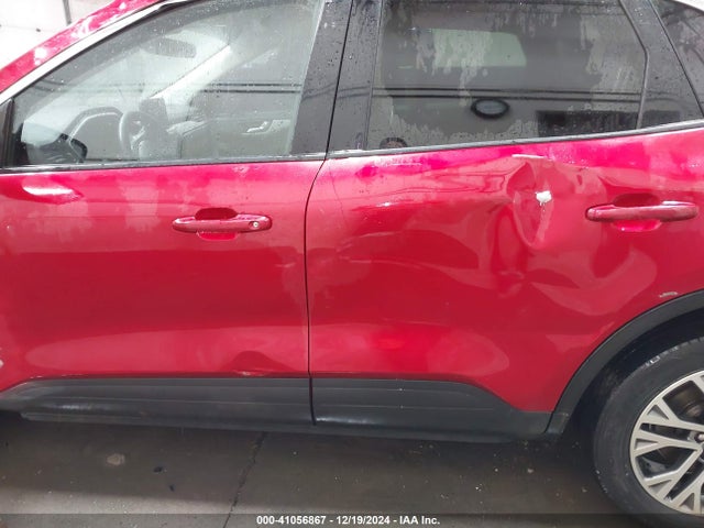 1FMCU9H98MUA25215 Ford ESCAPE SEL