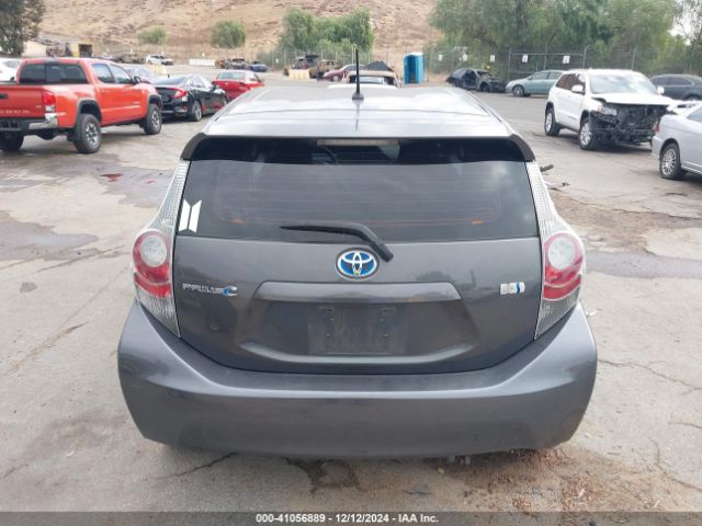 JTDKDTB30E1084991 Toyota Prius C One