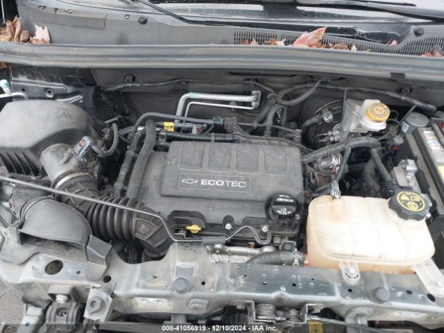3GNCJNSB0KL360842 Chevrolet TRAX LS