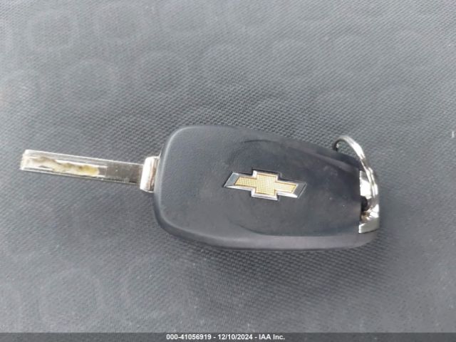 3GNCJNSB0KL360842 Chevrolet TRAX LS