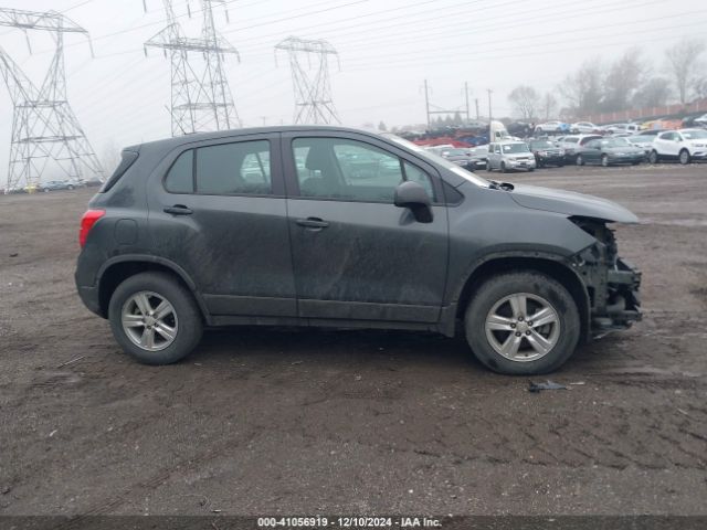 3GNCJNSB0KL360842 Chevrolet TRAX LS