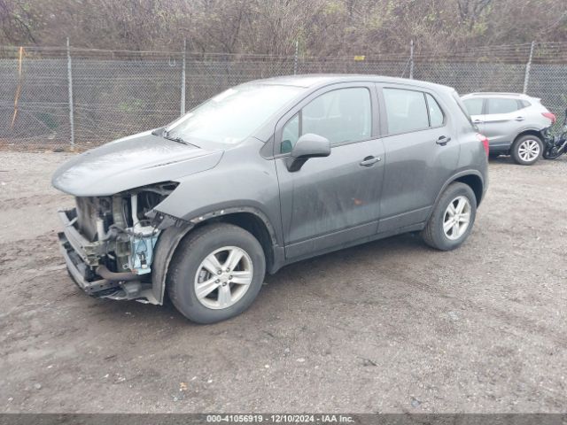 3GNCJNSB0KL360842 Chevrolet TRAX LS