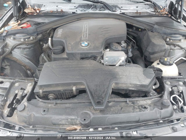 BMW 320i 2018 WBA8A9C53JK623143 Image 10