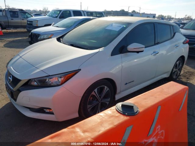 1N4AZ1CP7JC305204 Nissan Leaf Sl