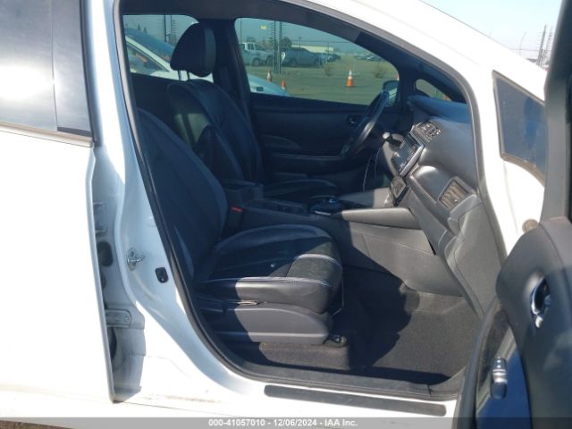 1N4AZ1CP7JC305204 Nissan Leaf Sl