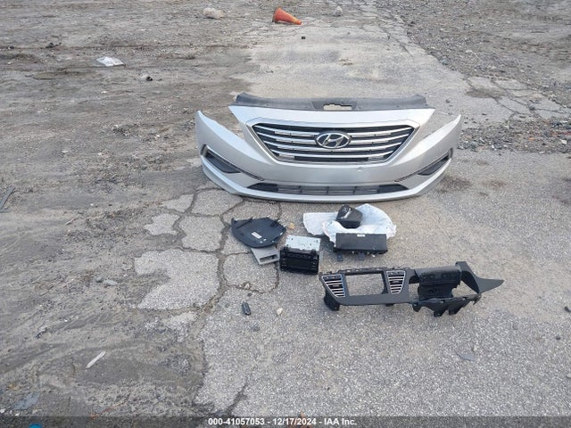 Hyundai SONATA SE 2015 5NPE24AF4FH026977 Image 12