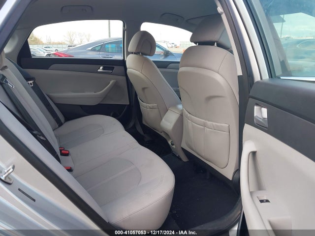Hyundai SONATA SE 2015 5NPE24AF4FH026977 Image 8