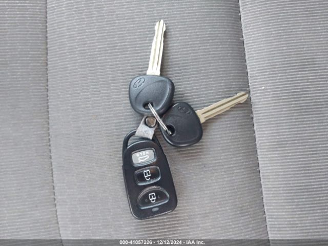 5NPD74LF2HH163512 Hyundai ELANTRA SE