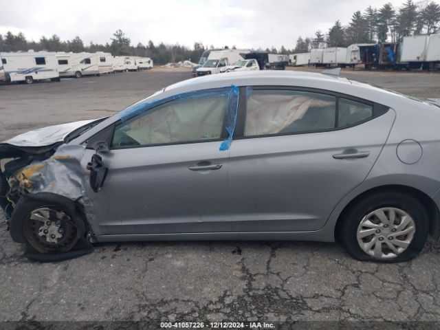 5NPD74LF2HH163512 Hyundai ELANTRA SE