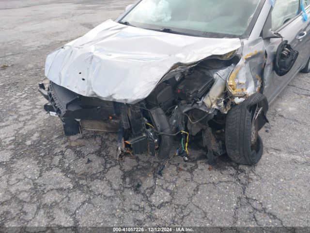 5NPD74LF2HH163512 Hyundai ELANTRA SE