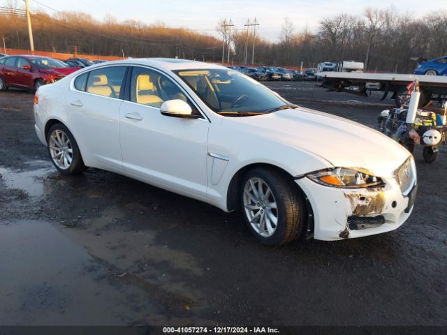 2013 JAGUAR XF SAJWA0ES3DPS66130 Photo 0