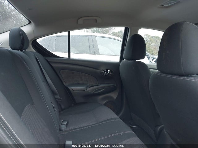 3N1CN7AP5FL877374 Nissan Versa 1.6 Sv
