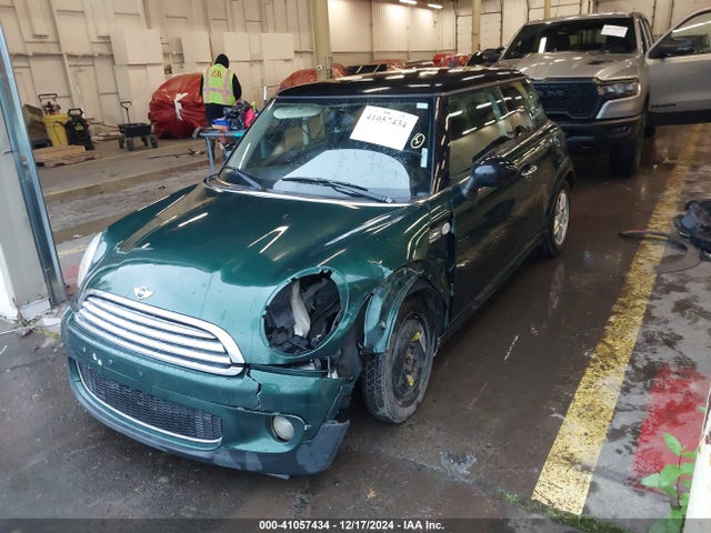 2011 MINI COOPER WMWSU3C51BTX96357 Photo 1