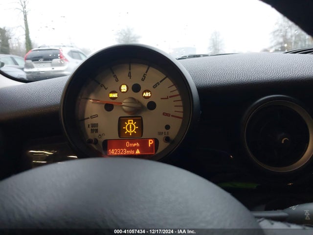 2011 MINI COOPER WMWSU3C51BTX96357 Photo 6