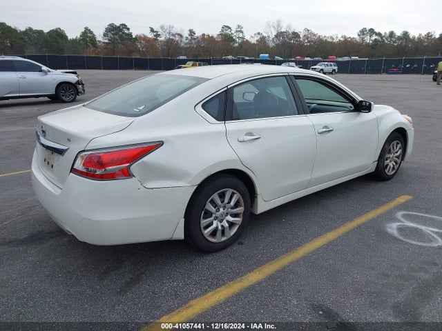 Nissan Altima 2.5 S 2015 1N4AL3AP3FC430529 Image 4