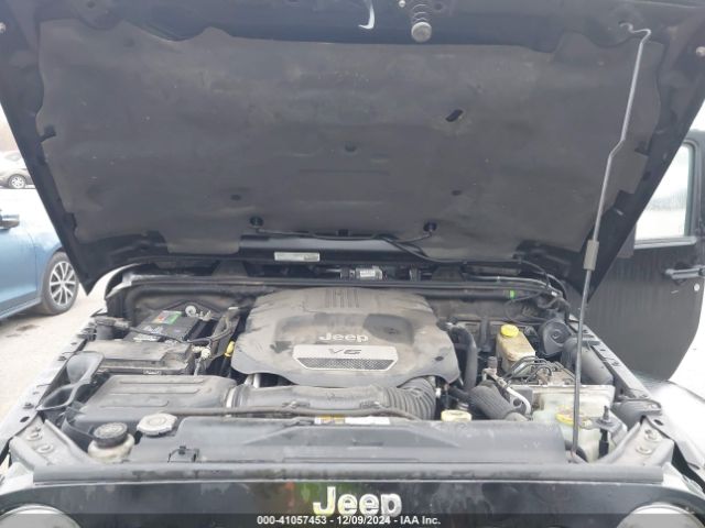 1C4BJWEG7EL252011 Jeep Wrangler Unlimited Sahara