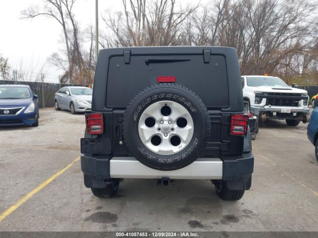 1C4BJWEG7EL252011 Jeep Wrangler Unlimited Sahara
