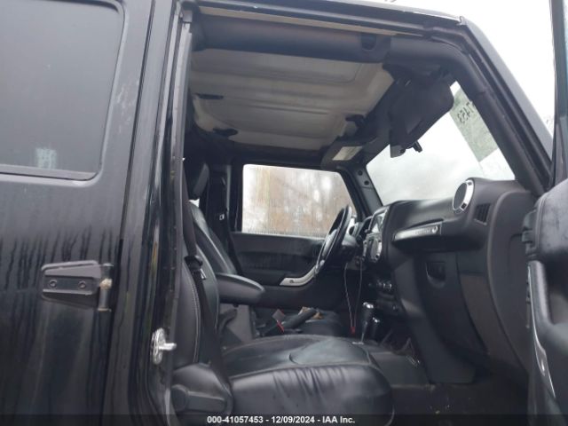 1C4BJWEG7EL252011 Jeep Wrangler Unlimited Sahara