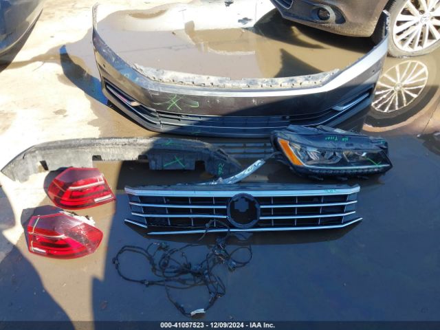 1VWGT7A39HC066335 Volkswagen Passat 1.8t Se