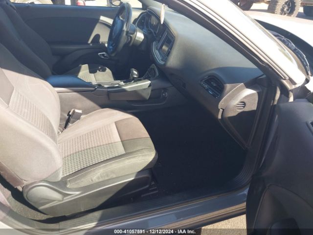 2C3CDZAGXKH714562 Dodge Challenger Sxt