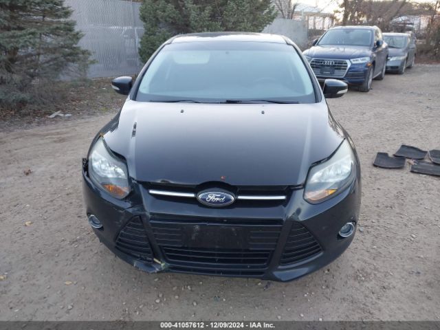 1FADP3J2XEL166570 Ford Focus Titanium