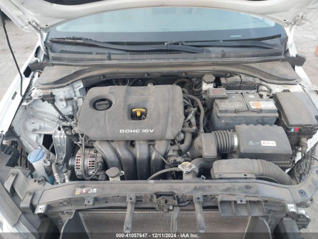 5NPD84LF8HH177721 Hyundai ELANTRA SE
