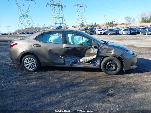 Toyota COROLLA LE 2018 2T1BURHE1JC030195 Image 14