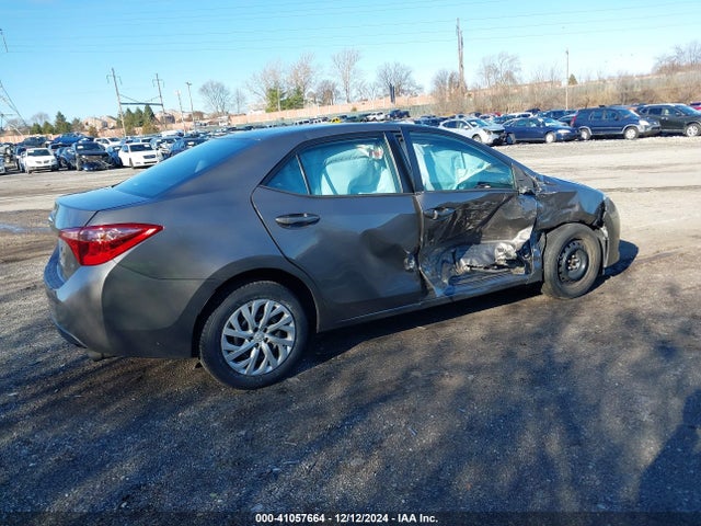 Toyota COROLLA LE 2018 2T1BURHE1JC030195 Image 4