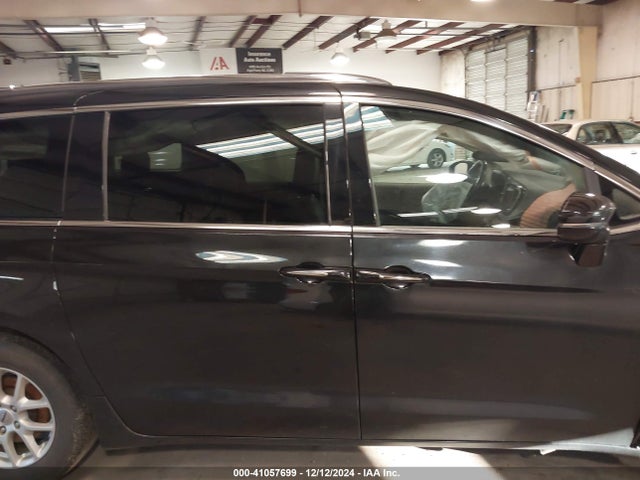 Chrysler Pacifica Touring L 2021 2C4RC1BG3MR533227 Image 14
