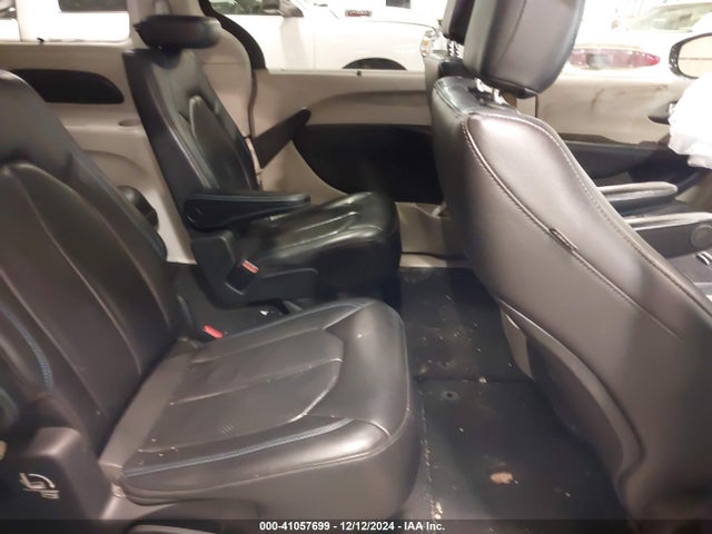 2C4RC1BG3MR533227 Chrysler Pacifica Touring L