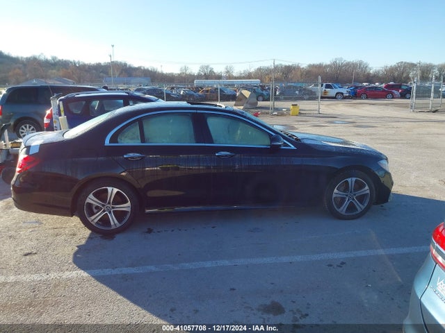 WDDZF4KB1HA231822 Mercedes-Benz E 300 4matic