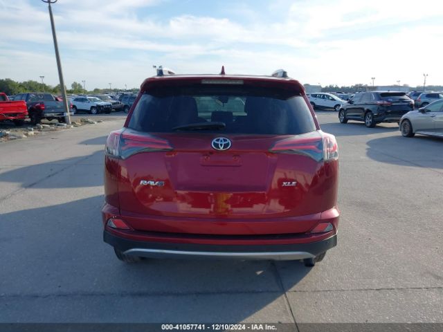 2T3WFREV2JW506136 Toyota Rav4 Adventure/xle