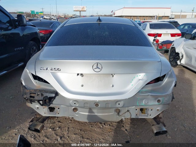WDDSJ4GB1EN119681 Mercedes-Benz CLA 250 4MATIC