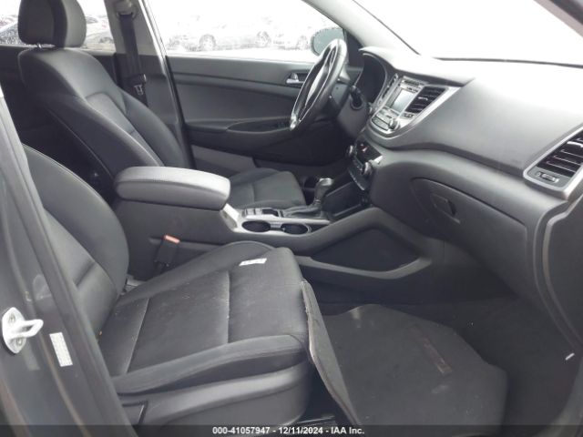 KM8J33A23GU084035 Hyundai Tucson Sport