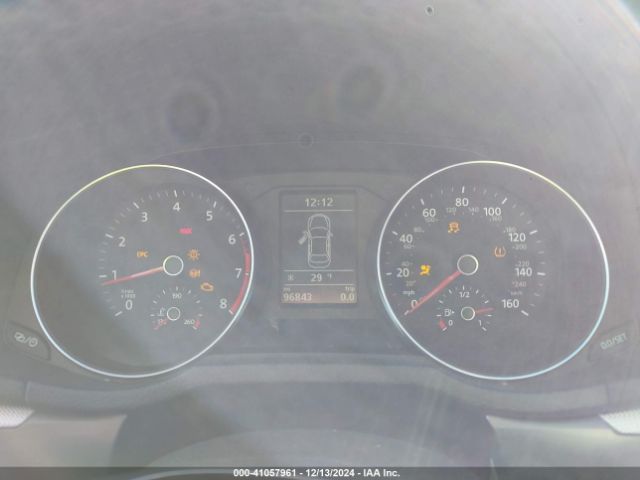 1VWDT7A38HC082562 Volkswagen Passat 1.8t R-line