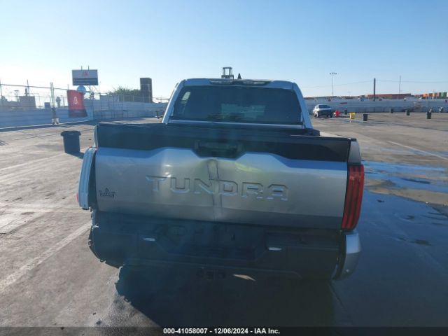 5TFLA5AB8NX015349 Toyota Tundra Sr5