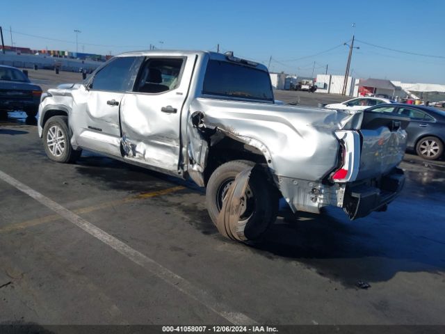 5TFLA5AB8NX015349 Toyota Tundra Sr5