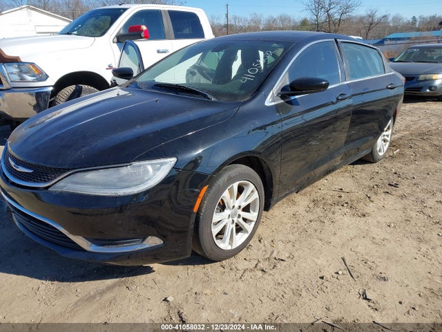 Chrysler 200 Limited 2016 1C3CCCAB5GN131075 Image 2