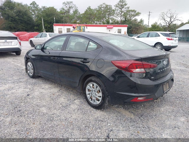 Hyundai ELANTRA SE 2020 5NPD74LF7LH610974 Image 3