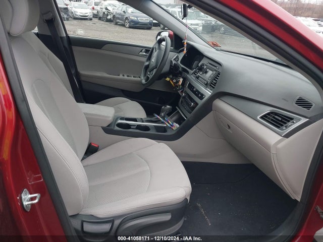 5NPE24AF3FH207729 Hyundai SONATA SE