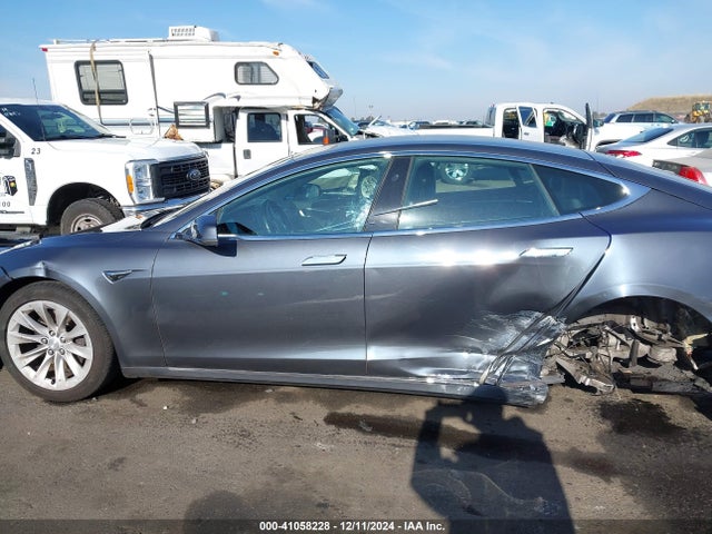 5YJSA1E17HF221525 Tesla Model S 60/75