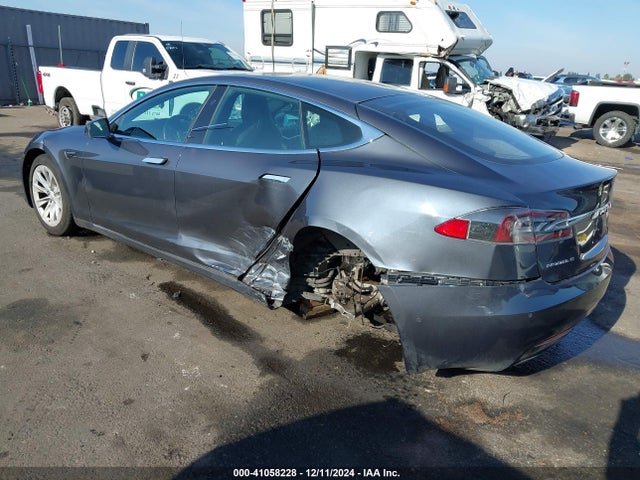 5YJSA1E17HF221525 Tesla Model S 60/75
