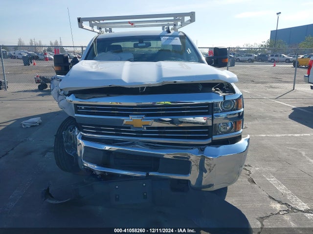 1GB2CUEG3HZ374451 Chevrolet Silverado 2500hd Wt