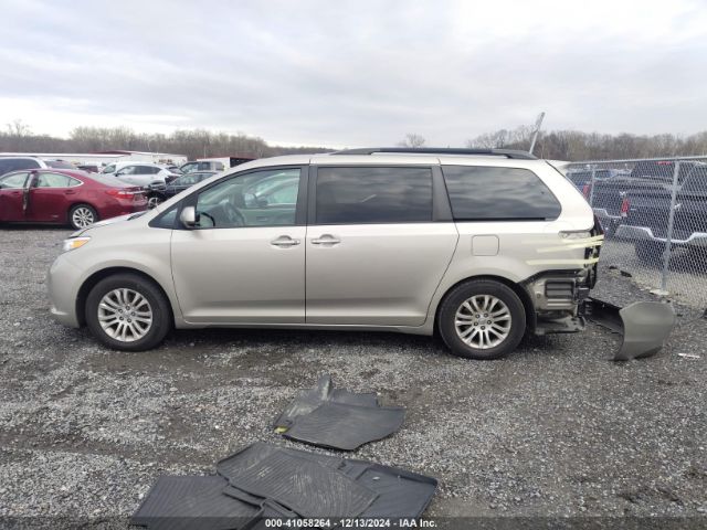 5TDYZ3DCXHS888022 Toyota Sienna Xle/limited