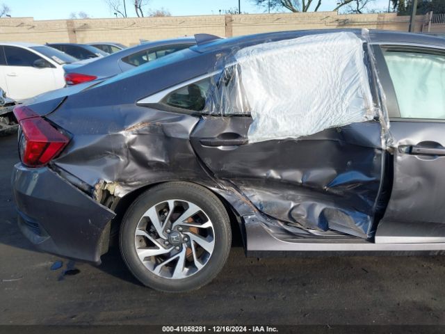 2HGFC2F72JH578195 Honda CIVIC EX